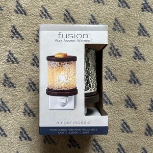 Fusion Wax Accent Warmer: Amber Mosaic